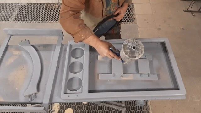 Мечта хозяйки! Сервировочный столик своими руками. Часть2 #барнаятележка #сервировочныйстолик смотреть онлайн