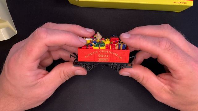 Hornby Christmas Wagon 2021 | Stocking Filler | Christmas Present Idea смотреть онлайн