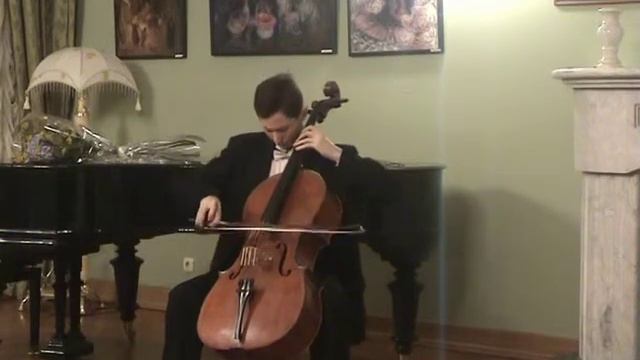 Eugene Prokoshin plays Sarabande from the 4th Suite for cello solo by J.S. Bach. BWV 1010. смотреть онлайн
