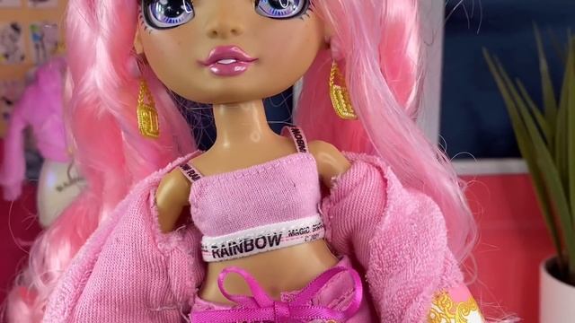 $50 and defective?? Rainbow high Brianna Dolce Doll Review смотреть онлайн