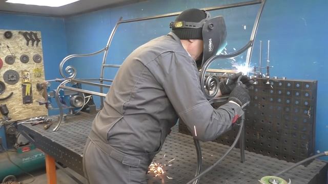 Экономим по максимуму! Эконом вариант садовой лавочки из профильной трубы смотреть онлайн