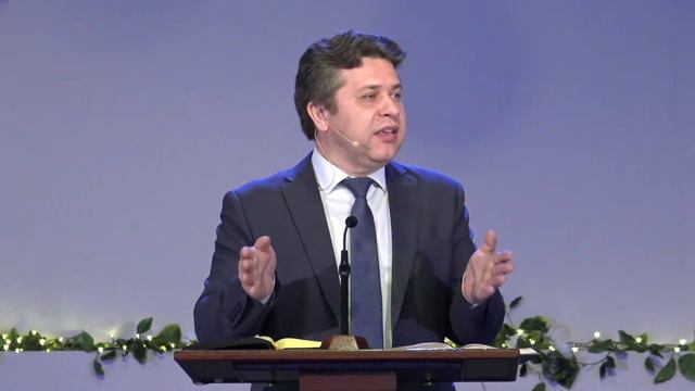 "Как выглядит жизнь посвященная Господу?" Смирнов Павел 21.06.2020 смотреть онлайн