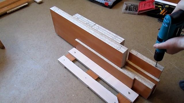 Простое приспособление для сверления фанеры и ДСП из хлама. смотреть онлайн