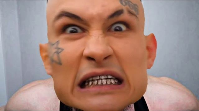 я абсолютно одна дома этот человек стоит неподвижно уже час смотреть онлайн