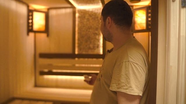 Уютная и небольшая сауна под ключ! Печь Harvia на 9 кубов. Подсветка отдельных зон в сауне смотреть онлайн
