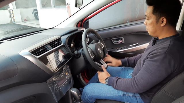 Daihatsu New Sirion 2022 смотреть онлайн