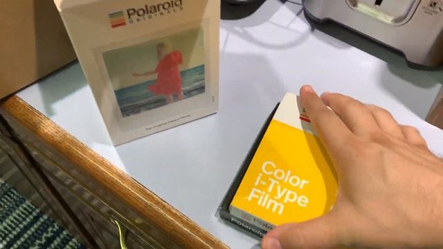 Unboxings & Recent Pickups Ep 304 Polaroid One Step 2 (Black/White) смотреть онлайн