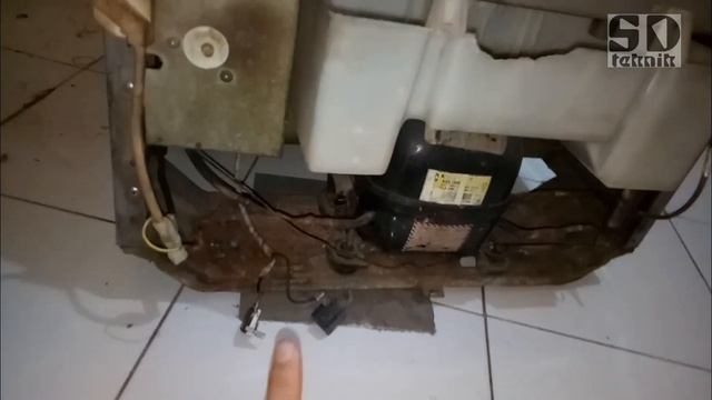Cara Cek Kulkas Konslet, Listrik Selalu Turun