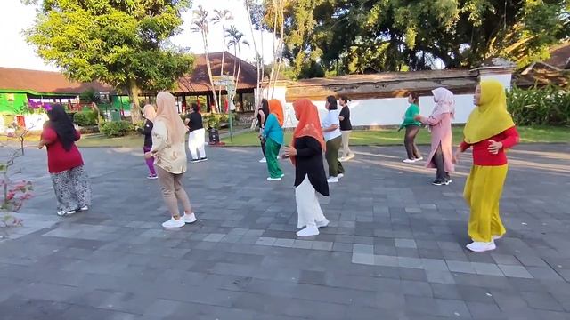 Y Que Vue Line Dance // Choreographed by BGC смотреть онлайн