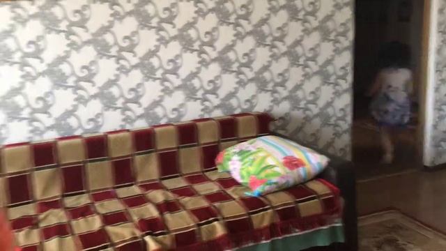 ШОК-СТАРЫЙ ТЕЛЕФОН ПРЕВРАТИЛСЯ В НОВЫЙ.ПОРЕЗАЛА НАУШНИКИ смотреть онлайн