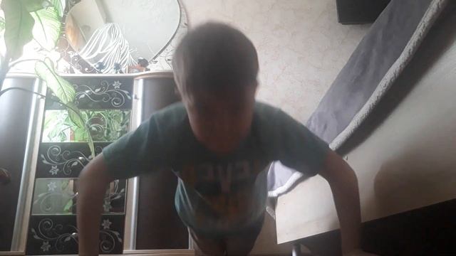 я сделал 200 отжиманий для своих подписчиков смотреть онлайн