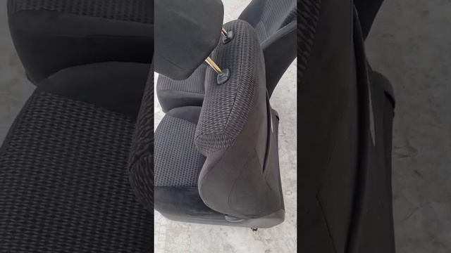 Сиденья Тойота Королла 2005-2013 гг. с дорогих комплектаций . смотреть онлайн