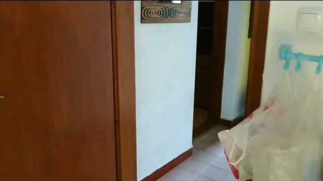 200 euro в месяц. Первый этаж дома+свой двор, удаленность от моря 1500 метров. ХерцегНови.Черногори смотреть онлайн