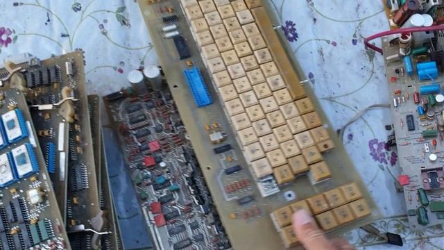 Разборка советского компьютера ЕС-1841 смотреть онлайн