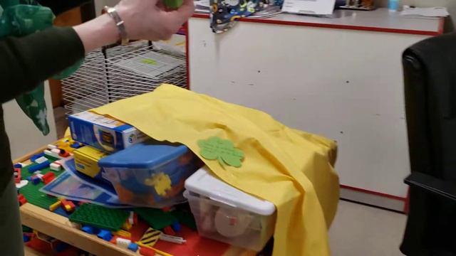 Miss Kelly and Miss Messi Go On Leprechaun Hunt смотреть онлайн