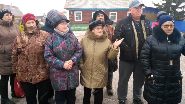Жители Омской деревни Луговая протестуют против кладбища смотреть онлайн