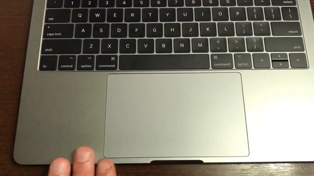 Space Gray MacBook Pro A1708 смотреть онлайн