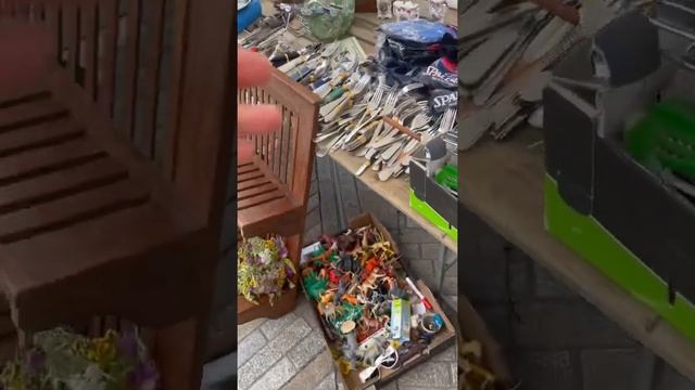 Букет полевых цветов за 5 евро , ложечки по одному … упала на пол , упала ложка … смотреть онлайн
