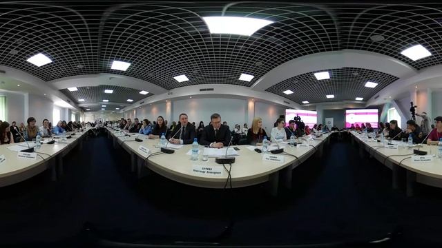 Это видео можно вращать на 360 градусов во время просмотра смотреть онлайн