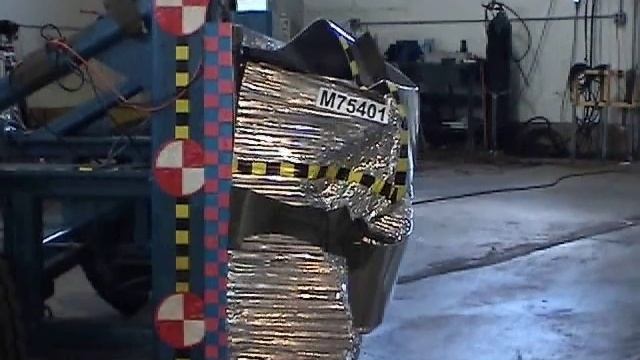 2007 Mazda CX-7 NHTSA Crash Test