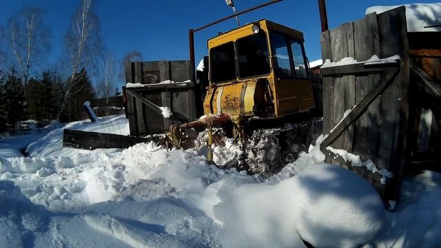 ДТ-75. Гребля без поломки не бывает смотреть онлайн