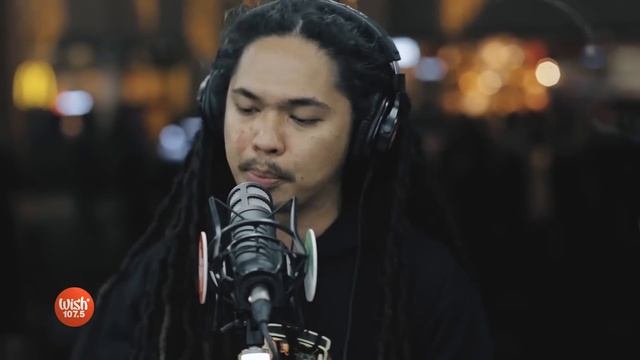 CLR and Omar Baliw perform "K&B" LIVE on Wish 107.5 Bus смотреть онлайн