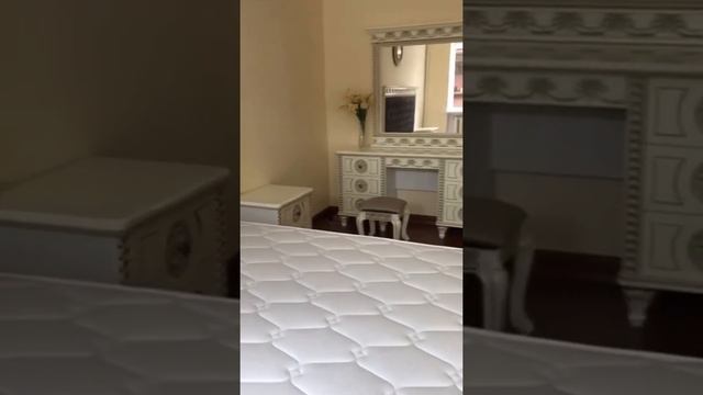 Спальня Кастилия с 6 дверным шкафом Бежевый глянец СКФМ. смотреть онлайн