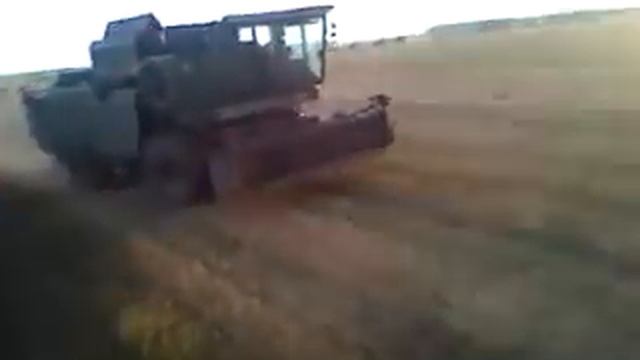 Как Дон обогнал Ниву RUSSIAN TRACTORS смотреть онлайн