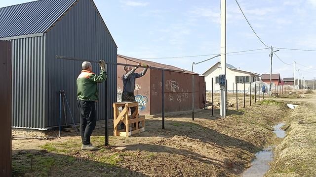 Забивка столбов для забора смотреть онлайн