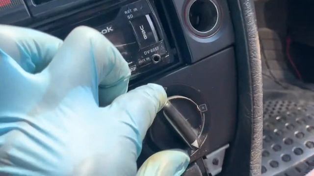 Как снять торпеду на AUDI 100 C4. смотреть онлайн