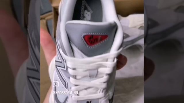 New Balance 9060