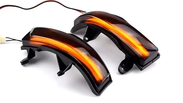 Повторители динамические в боковые зеркала Toyota Land Cruiser 150/200 2012-2020 смотреть онлайн