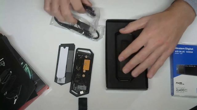 Unbox e primo sguardo Asus Rog Strix Arion + WD blue M 2 смотреть онлайн
