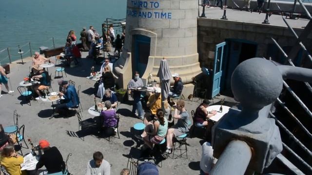 Folkestone Town, a Walking History Tour Guide Using Old Postcards Kent UK смотреть онлайн