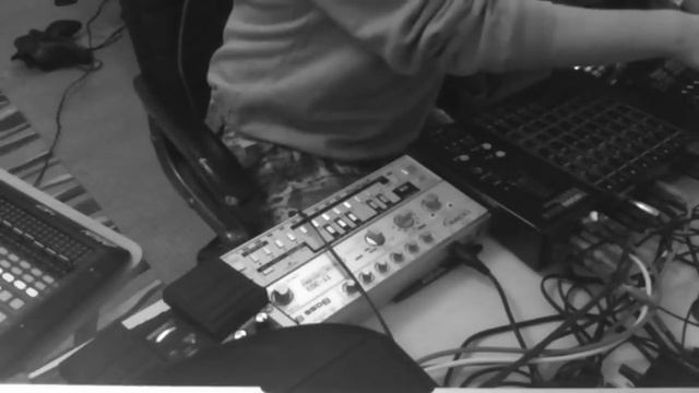 El Choop | Hardware Set [Minimal/Acid] (w/Roland Boutique JX-03+TT-303) смотреть онлайн