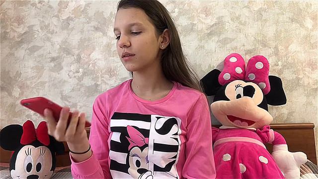 КТО ТУПЕЕ ???? Siri VS яндекс Алиса #siri#яндекс смотреть онлайн