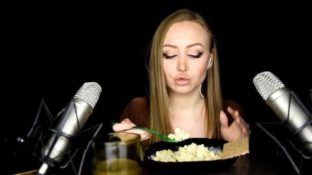 ASMR Mukbang / Mac and Cheese / Макароны с сыром / Асмр Звуки еды / ASMR Eating / АСМР Итинг / Шепо смотреть онлайн