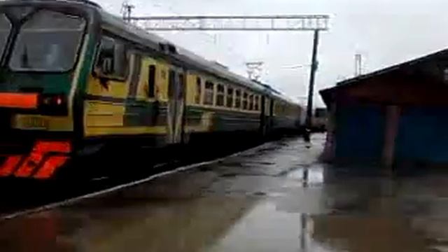 РЖД Электропоезд Калийная Пермь - 2 24-09-11.3gp смотреть онлайн