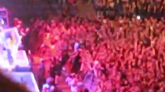 Iron Maiden - Live At the 02 - Two Minutes To Midnight смотреть онлайн