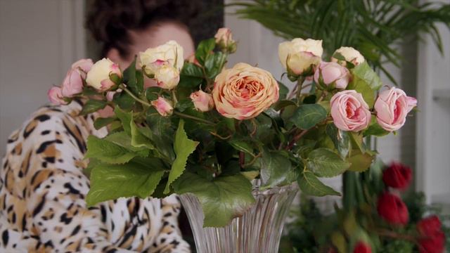 Arrangement: Garden Roses