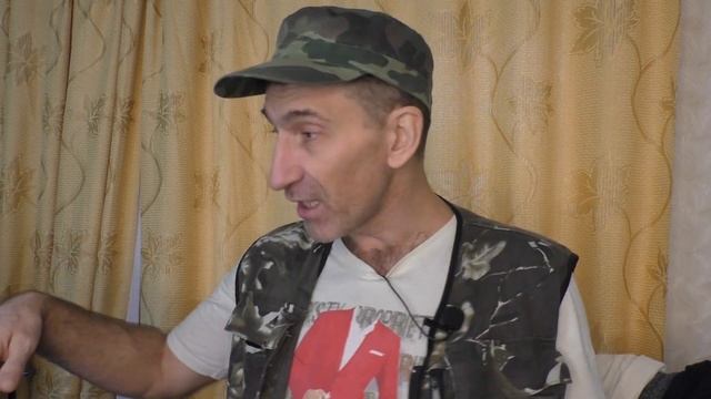 Анекдот про глупую Блондинку в баре и бармена смотреть онлайн