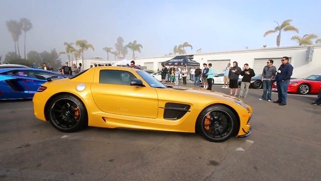 Parking A Mercedes SLS AMG Black Series смотреть онлайн