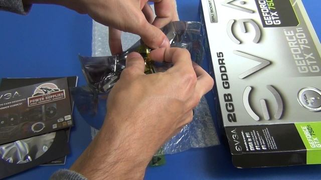 EVGA GeForce GTX750Ti (02G-P4-3751-KR) - распаковка смотреть онлайн