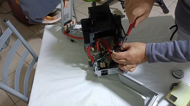 Smontaggio e Riparazione Lavazza A Modo Mio Saeco Sin029 смотреть онлайн