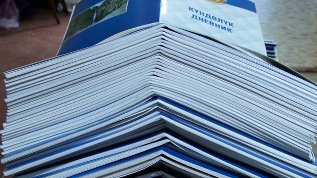 Кагаз менен байыган Таалай мырза. Таң маанай смотреть онлайн