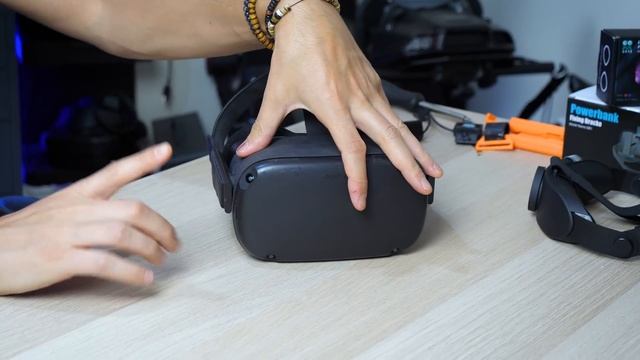 Every OCULUS QUEST Accessory in 2020! смотреть онлайн