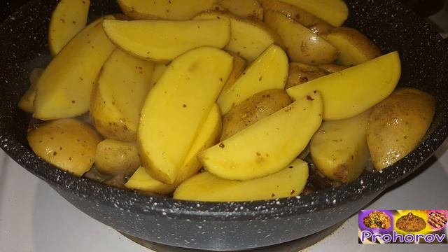 Куриные сердечки с картофелем по деревенски, очень вкусно !!! смотреть онлайн