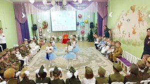 Танец «Синий платочек» в детском саду