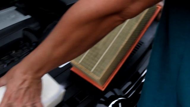 2017 Passat Tiguan Volkswagen Engine air filter replacement смотреть онлайн