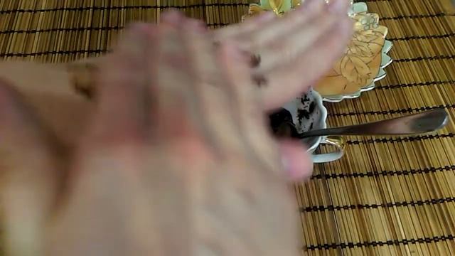 Подготовка кожи к нанесению мехенди / Preparation of the skin for the application of mehendi смотреть онлайн